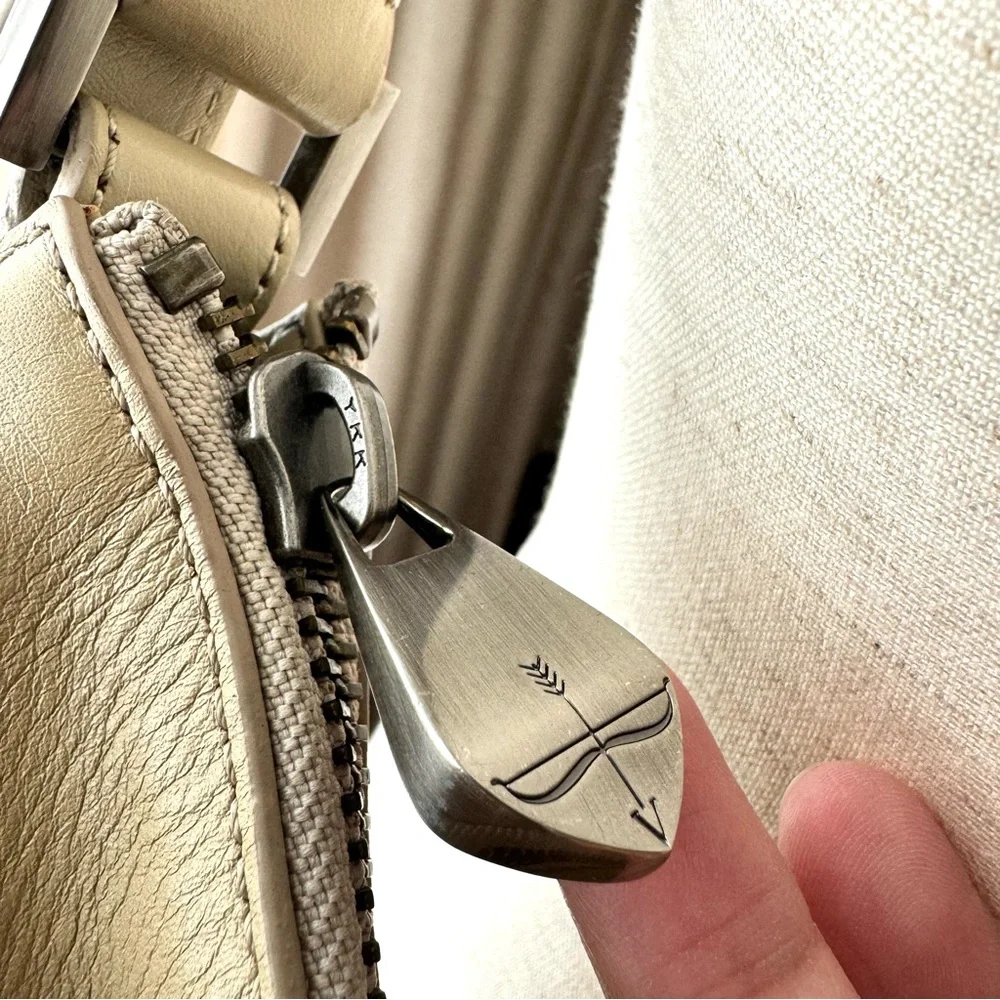 Pour La Victoire Large Bag